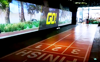 南寧萬達兒童樂園量身訂做的互動遊戲Running Go，大人小孩一起與叢林動物們賽跑。以手繪牆面投影與現場情境結合